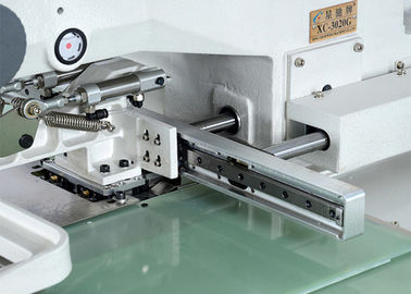 2200rpm Speed ​​Lockstitch Maszyna do szycia Automatyczny Heavy Duty Łatwy w użyciu dostawca