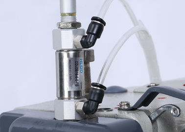 Zabezpieczanie tkaniny Maszyna do szycia Bartack AC Servo Motor 750W Power DP X 17 Needle dostawca